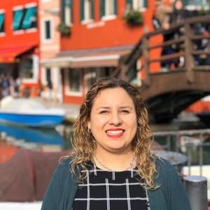 Meet your Posher, Ariana